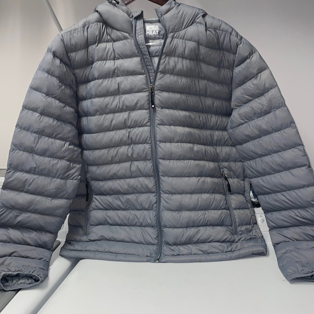 32 Degrees Gray full zipper/hooded jacket, women’s Medium. NWOT